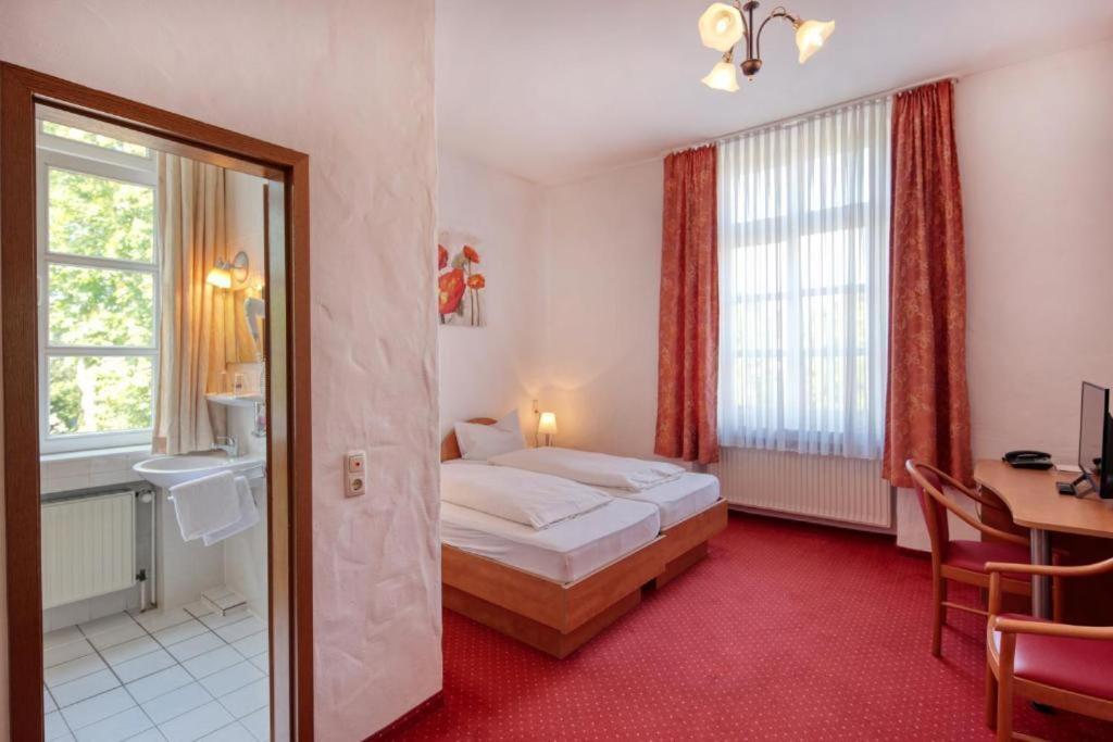 Hotel Restaurant Mathildenhof Pulheim Zewnętrze zdjęcie
